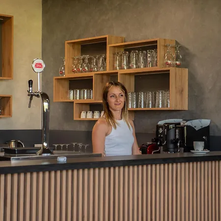 Mountain Sky View - маунтин скай вю