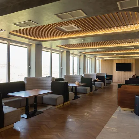 אתר נופש Mountain Sky View - маунтин скай вю גברובו